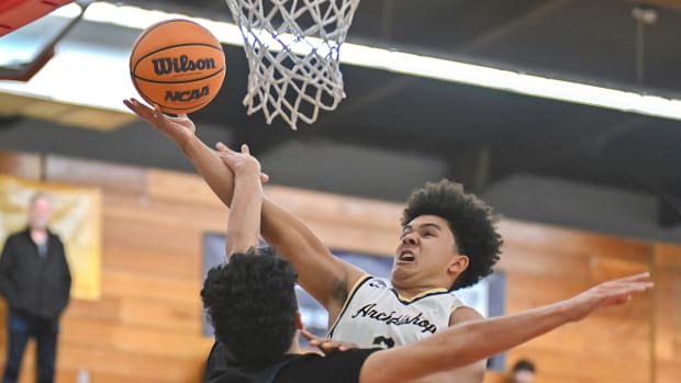 Archbishop Mitty vs Montgomery Torrey Pines Holiday Classic December 28, 2023 Photo-Justin Fine14